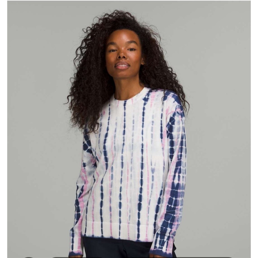 Lululemon Women's Tie Dye Crewneck‎ Sweater Mineral Blue Multi Size 20